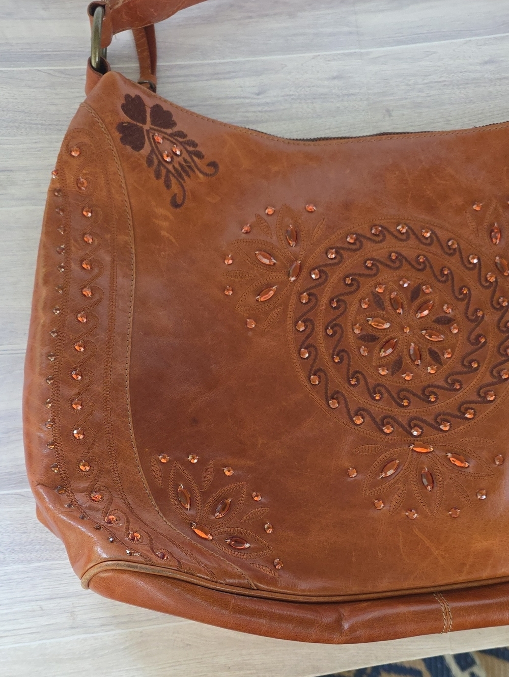 VNTG Wilsons Leather Large Rhinestone Gem Hobo Boho Western Shoulder Handbag - Picture 3 of 16